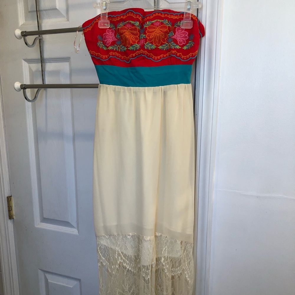 NWT Island High-low Lace Dress